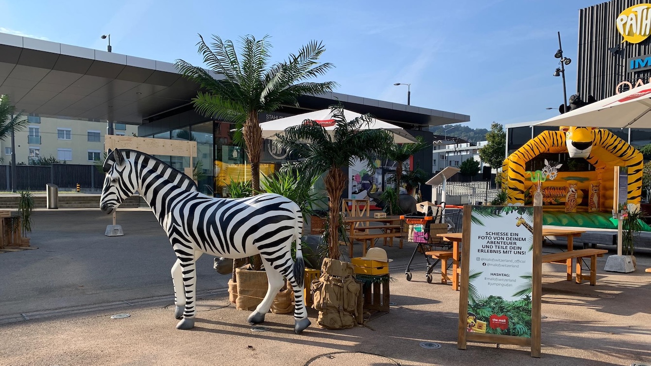 Safarideko in der Mall of Switzerland 2021